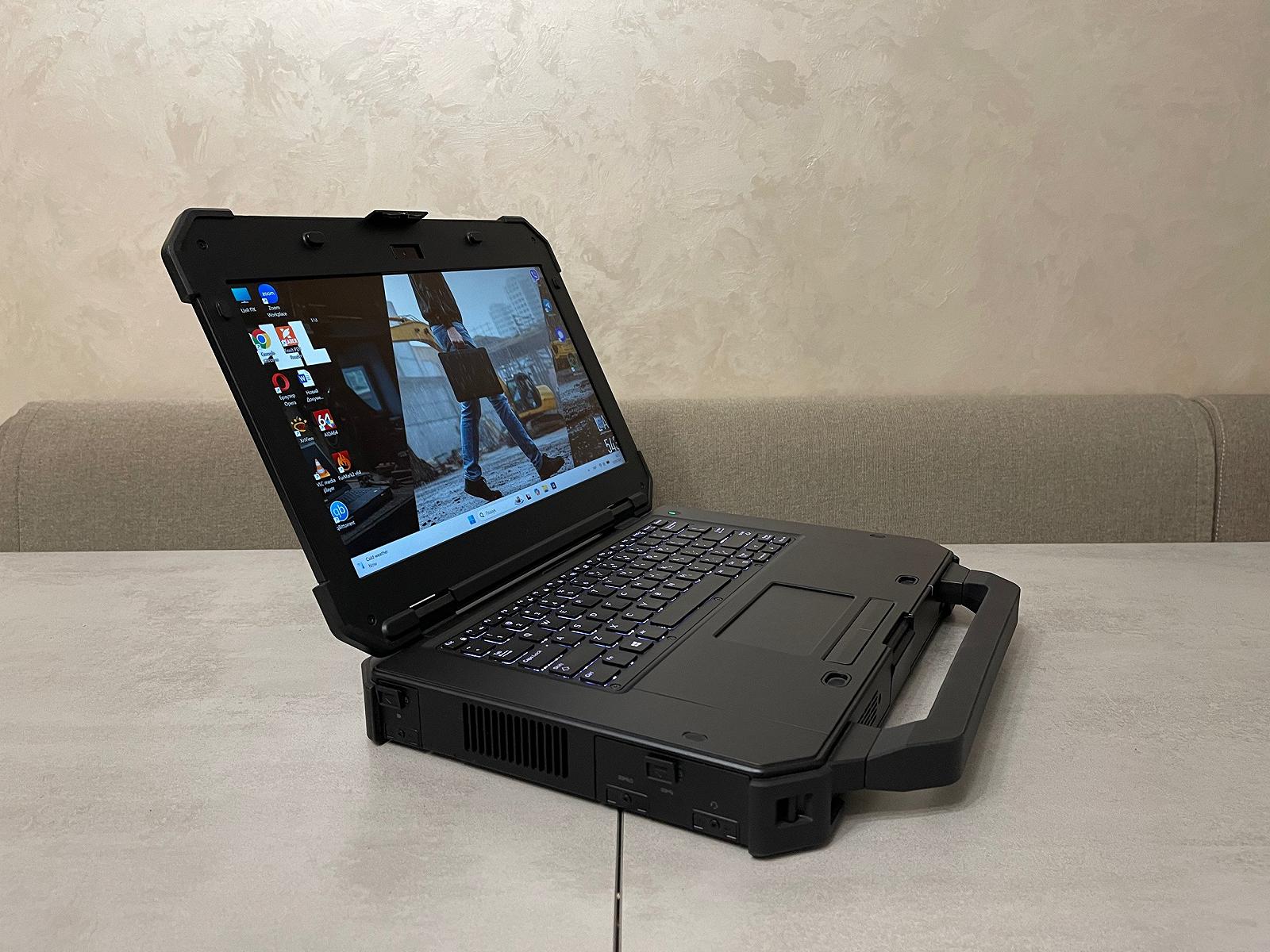 Захищений ноутбук Dell Latitude 7424 Rugged, 14" FHD IPS, i5-8350U, 16GB, 1TB SSD, AMD Radeon RX 540 2GB, фото №3