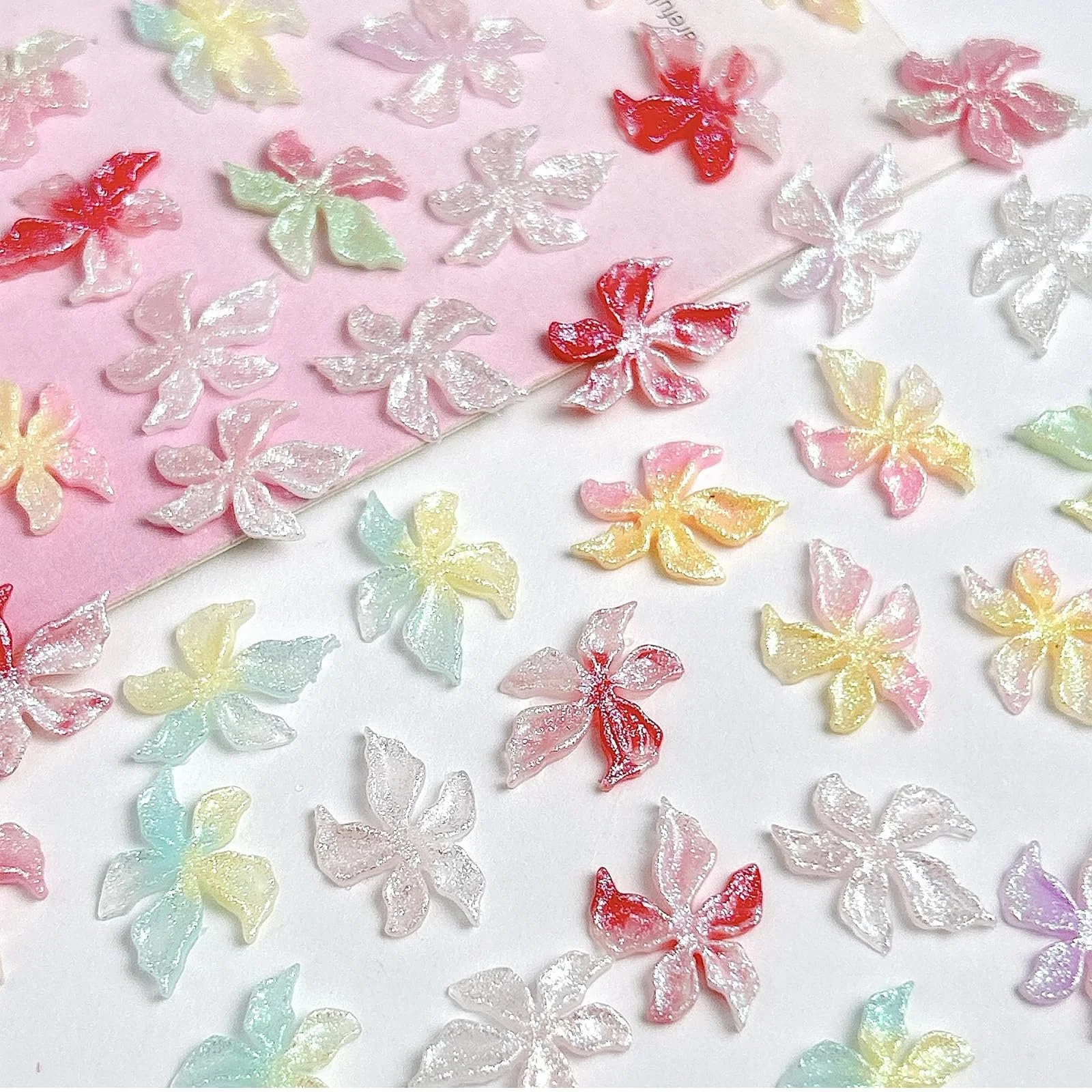 Украшения для ногтей Цветы Esoes 3D Цветы Стразы для ногтей 3D Цветы Самоцветы для ногтей с инструментом для подбора Ювелирные изделия для ногтей Наклейки для ногтей Смешанные цвета Цветы Аксессуары для ногтей для маникюра для женщин, 800 шт, фото №6