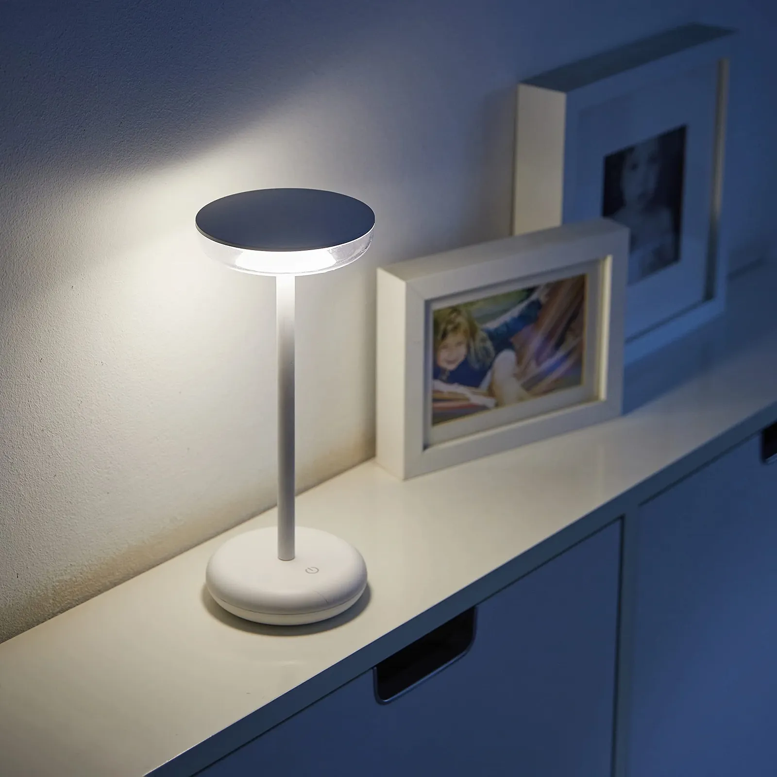 Настільна лампа Northpoint LED Design Slim Акумуляторна 1800 мАг Dimmable IP44 Біла, фото №3