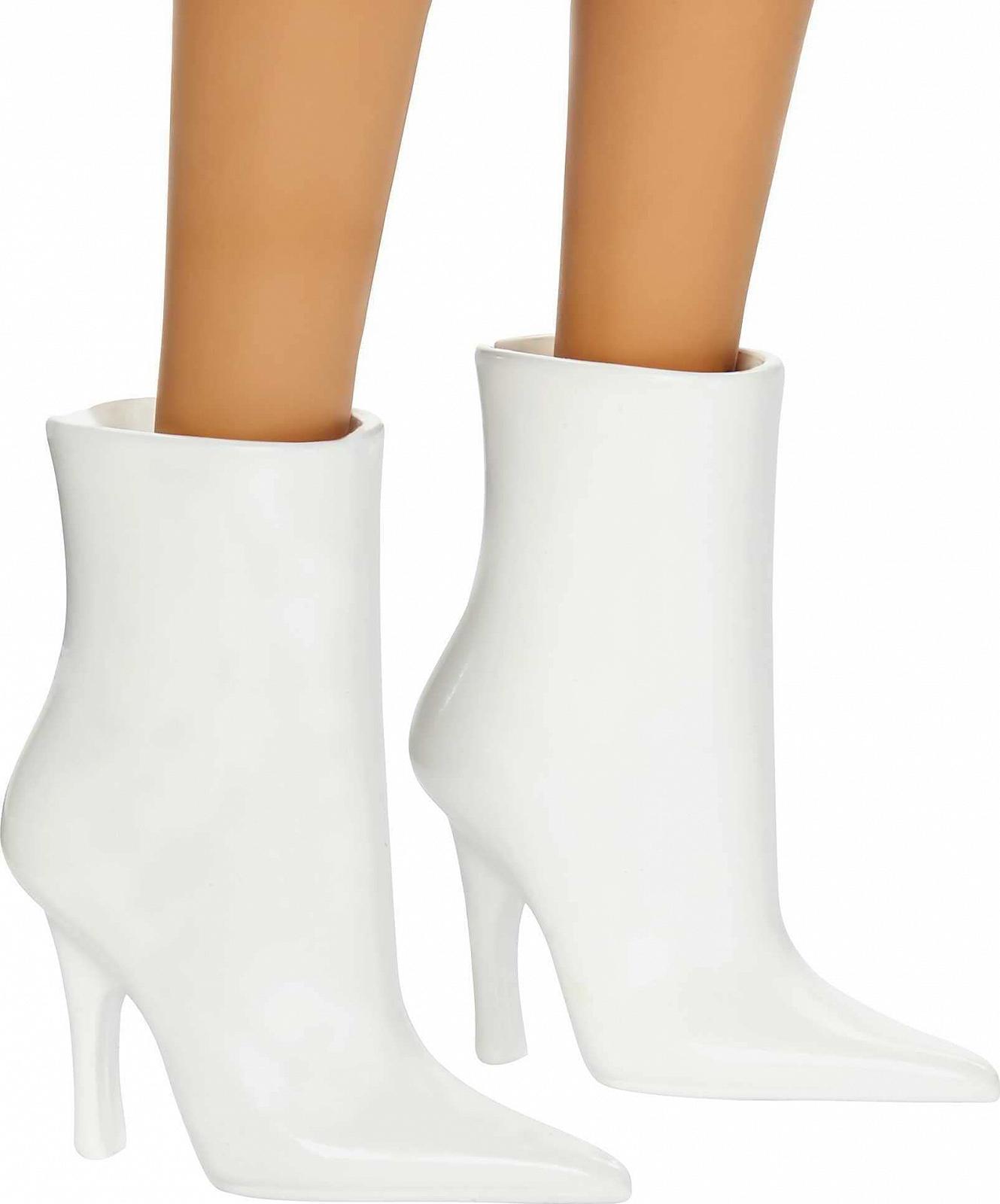 Кукла Barbie Fashionistas GYB03 в платье с мышкой, розовыми ботинками и солнцезащитными очками, фото №5