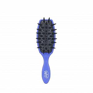 Щітка WetBrush Custom Care Treatment для рівномірного розподілу продукту, допомагає зменшити випадіння та ламкість волосся з додатковими дренажними отворами, фіолетова - Фото 1