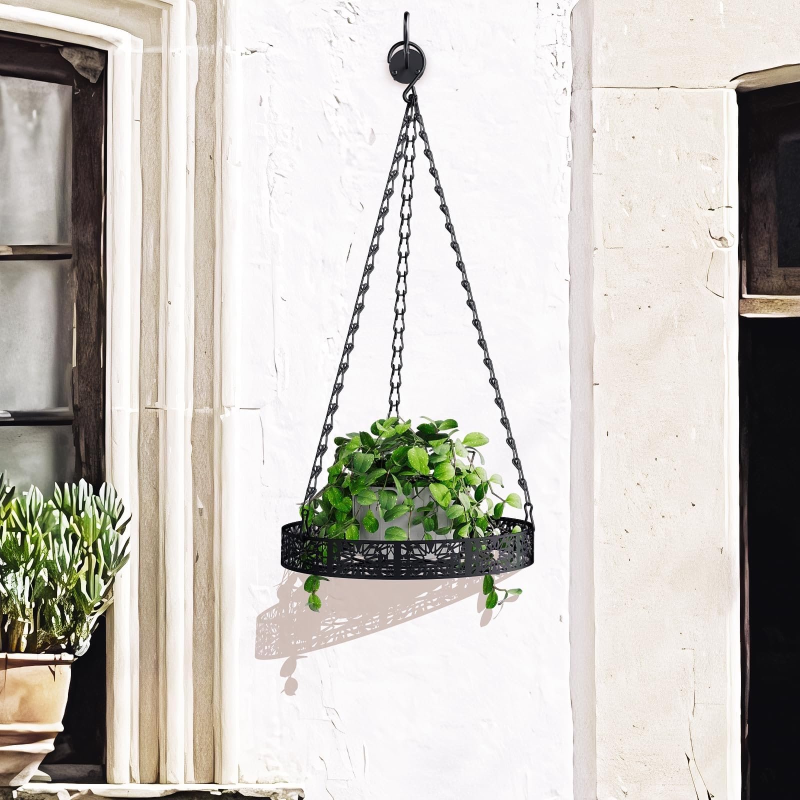 Підвісне кашпо Bomclap металеве зі стельовим гачком та ланцюжком, чорне, фото №2 Підвісне кашпо Bomclap металеве зі стельовим гачком та ланцюжком, чорне, фото №2