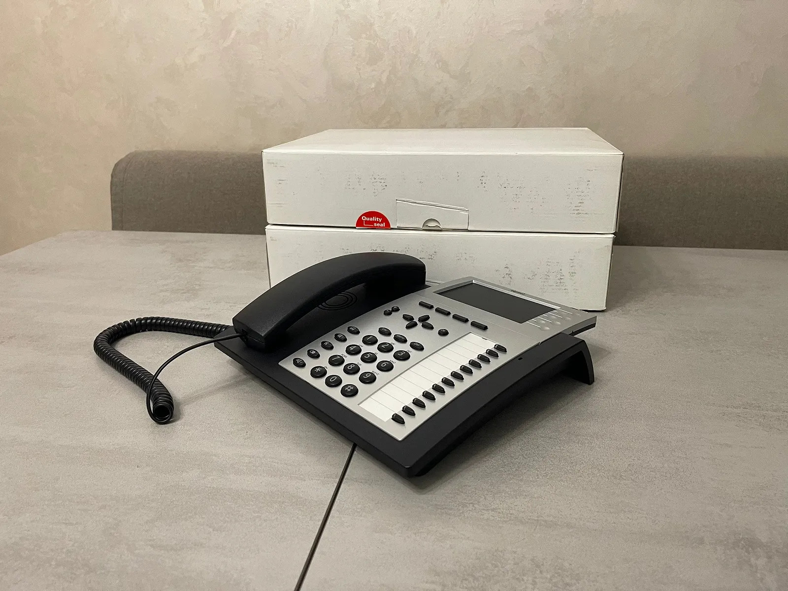 Профессиональный бизнес IP-телефон Tiptel 3120, фото №2