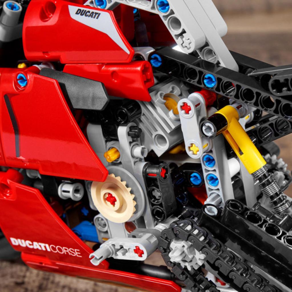 Конструктор LEGO Technic Ducati Panigale V4 R 0 646 детали (42107), фото №9