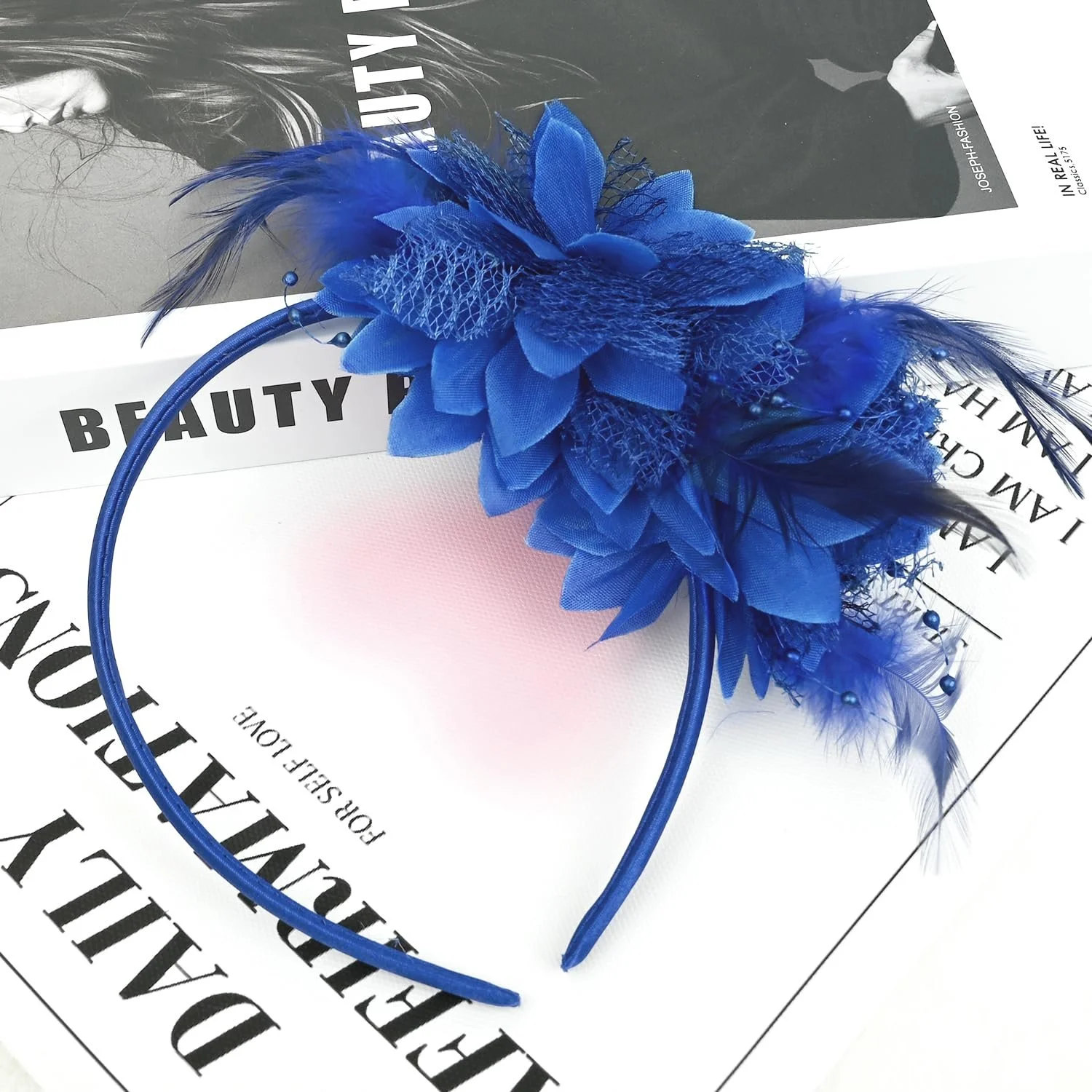 Обруч на голову с перьями в виде цветов, фото №7 Обруч на голову с перьями в виде цветов, фото №7