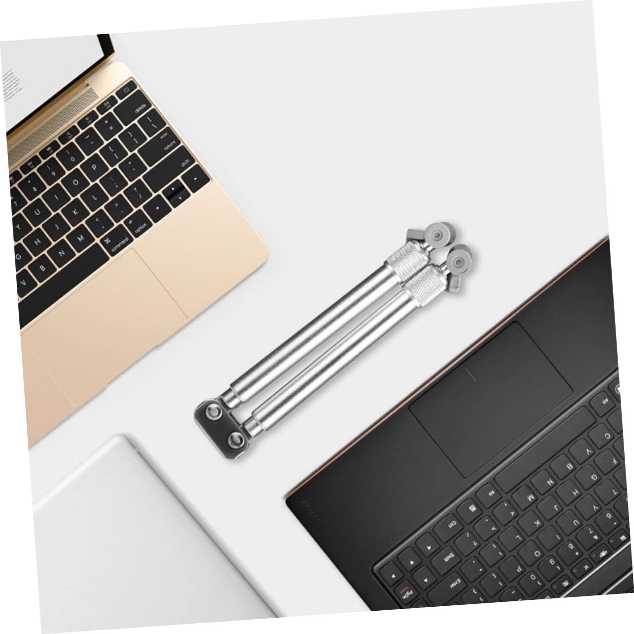 Подставка для ноутбука Housoutil складная из алюминиевого сплава, регулируемая по высоте, портативная, для ноутбуков и планшетов, для путешествий, эргономичный дизайн, регулируемая высота, стабильная и легкая, фото №5 Подставка для ноутбука Housoutil складная из алюминиевого сплава, регулируемая по высоте, портативная, для ноутбуков и планшетов, для путешествий, эргономичный дизайн, регулируемая высота, стабильная и легкая, фото №5