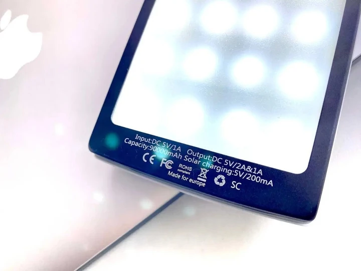 УМБ Power Bank Solar 90000 mAh мобильное зарядное с солнечной панелью и лампой Charger ART-4531, фото №4 УМБ Power Bank Solar 90000 mAh мобильное зарядное с солнечной панелью и лампой Charger ART-4531, фото №4