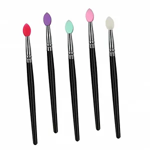 Пензлі FRCOLOR для тіней аплікатор плоский зі штучного волокна з пластиковою ручкою - Фото 1