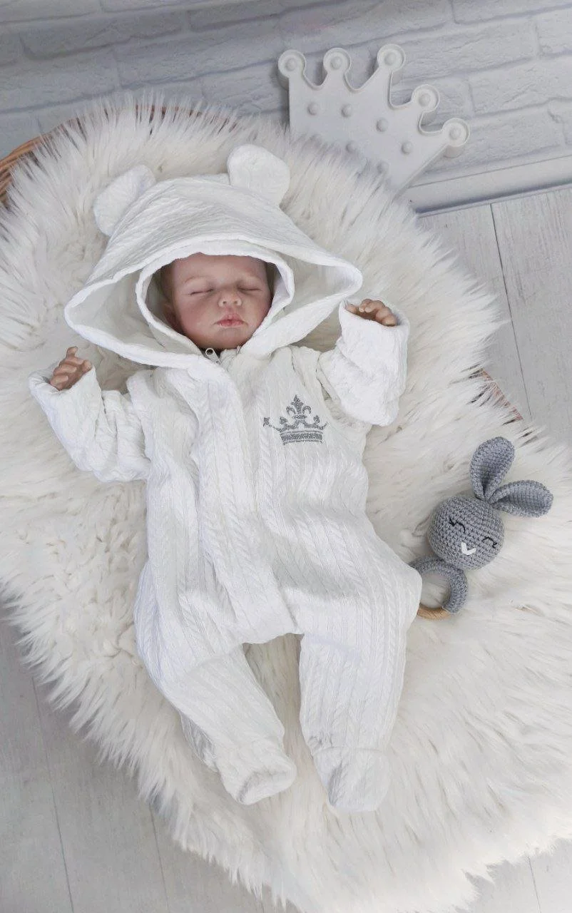 Чоловічок та шапочка для новонародженого білий з вишивкою, фото №1 Чоловічок та шапочка для новонародженого білий з вишивкою, фото №1