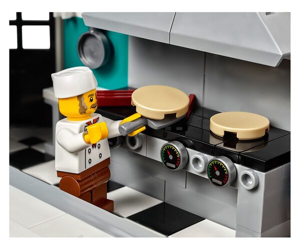 Конструктор LEGO Ресторанчик в центре (10260), фото №9