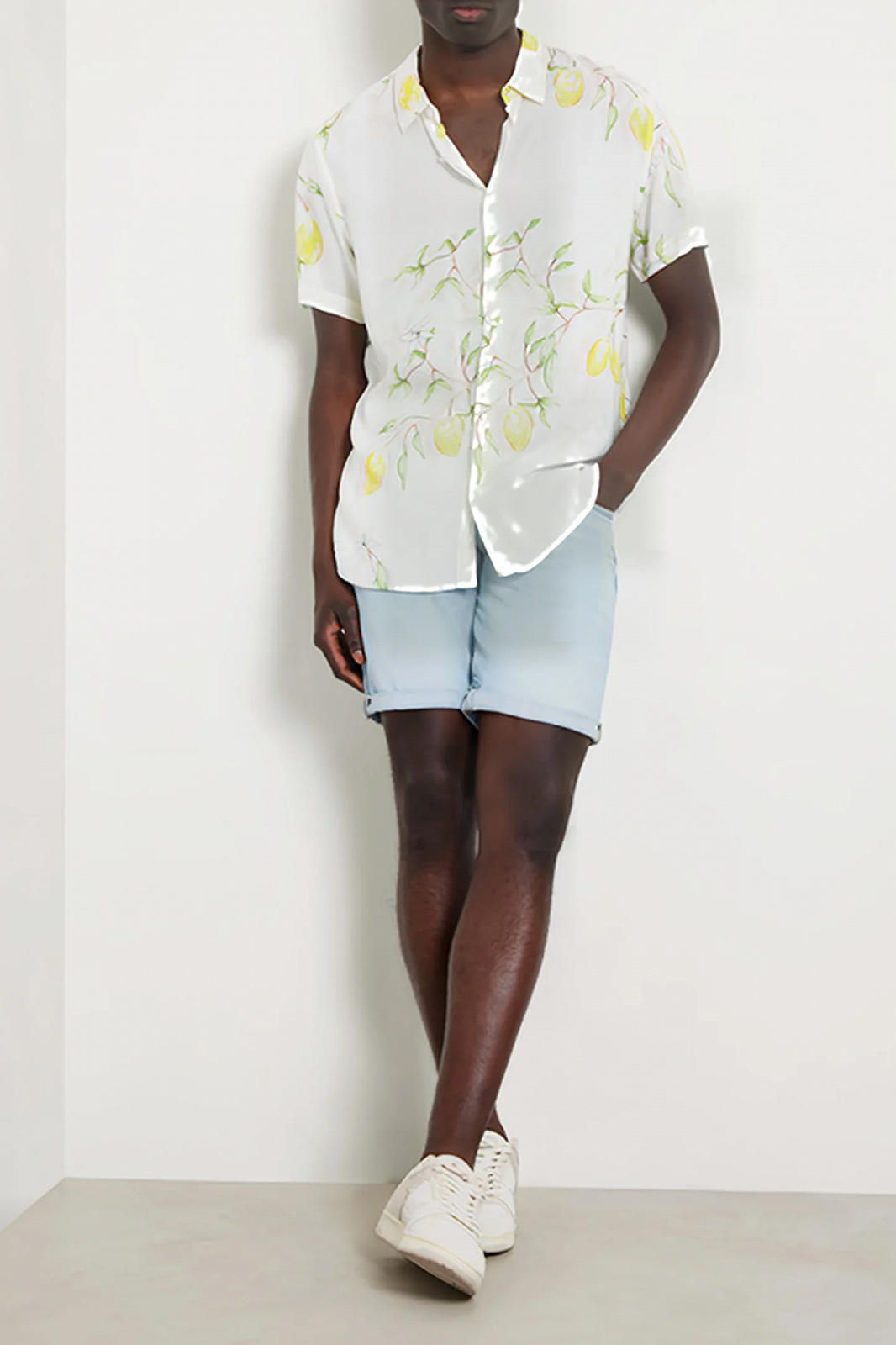 Мужская рубашка GUESS JEANS / Белая / Размер L, фото №4 Мужская рубашка GUESS JEANS / Белая / Размер L, фото №4