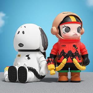 Фигурка POP MART Mega Space Molly 100% Charlie Brown & Snoopy Series 8,6-10,3 см synthetic.ua - Фото 1