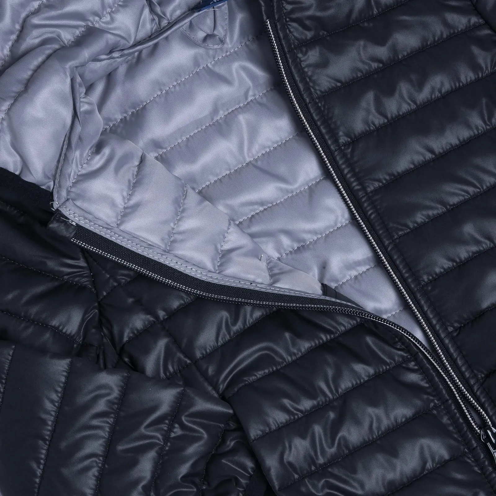 Куртка Chicco для мальчиков на молнии теплая с капюшоном, фото №3 Куртка Chicco для мальчиков на молнии теплая с капюшоном, фото №3