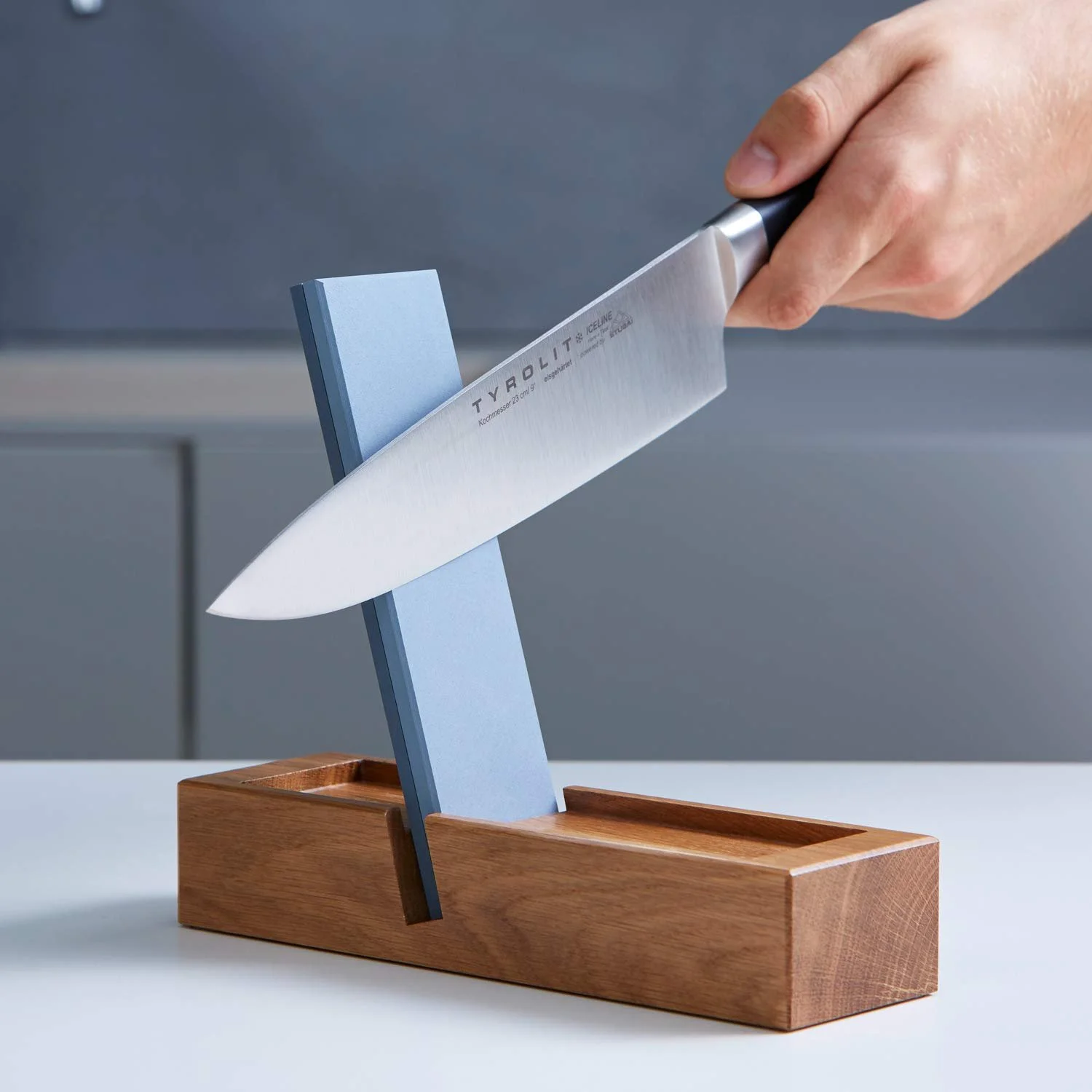 Точилка для ножів Stubai TYROLIT Compact дерев'яна 21 x 6,5 x 4 см 400/800 Grit, фото №2 Точилка для ножів Stubai TYROLIT Compact дерев'яна 21 x 6,5 x 4 см 400/800 Grit, фото №2