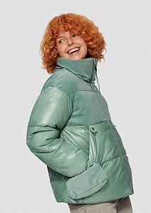 Стёганая куртка QS из ткани в сочетании тканей со съёмным карманом synthetic.ua - Фото 1