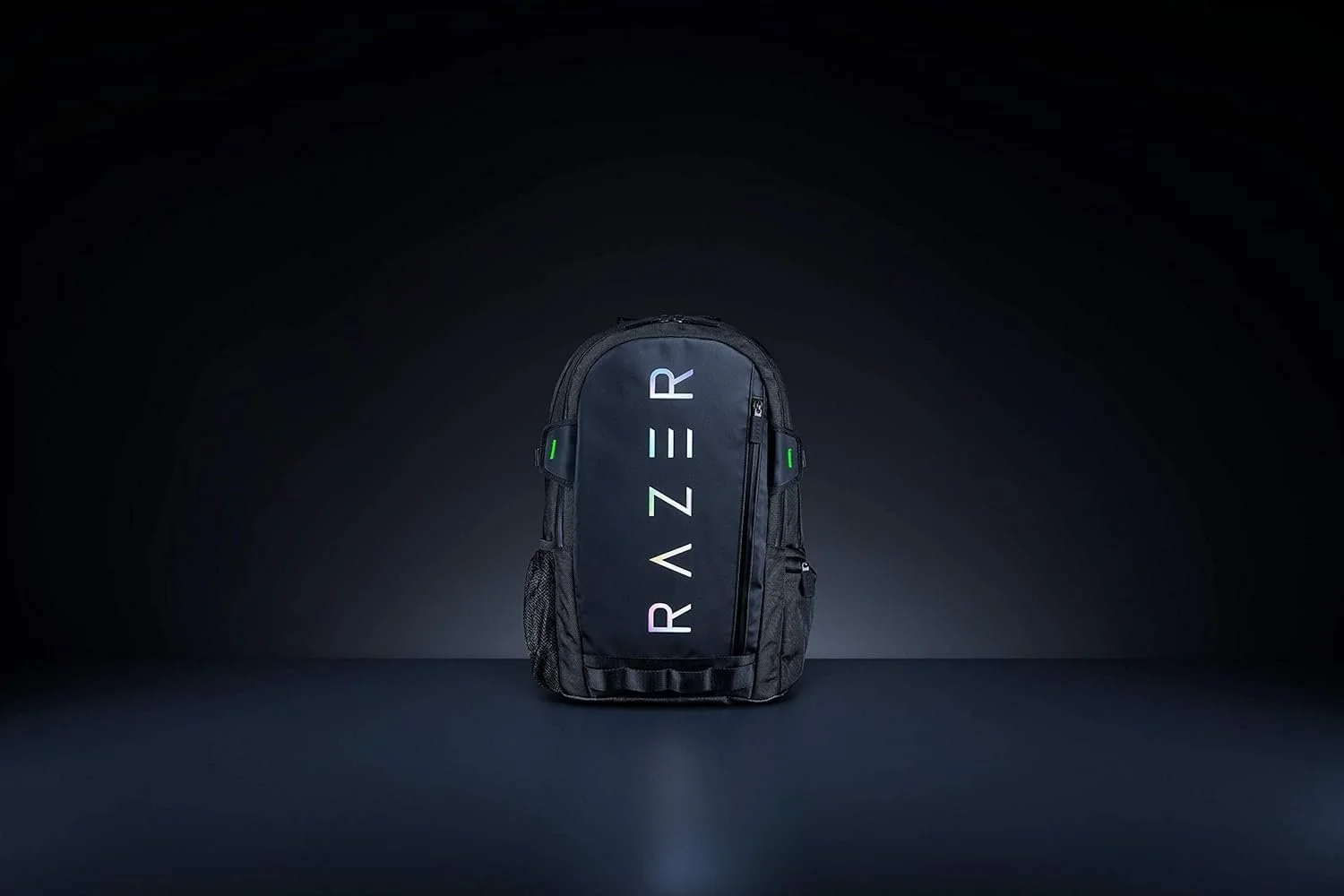 Рюкзак Razer Rogue V3 15.6 Inch Black/Chroma, фото №2 Рюкзак Razer Rogue V3 15.6 Inch Black/Chroma, фото №2