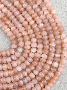Бусины Лунный Камень Персиковый Круглые Граненые 3-3.5 мм synthetic.ua - Фото 1