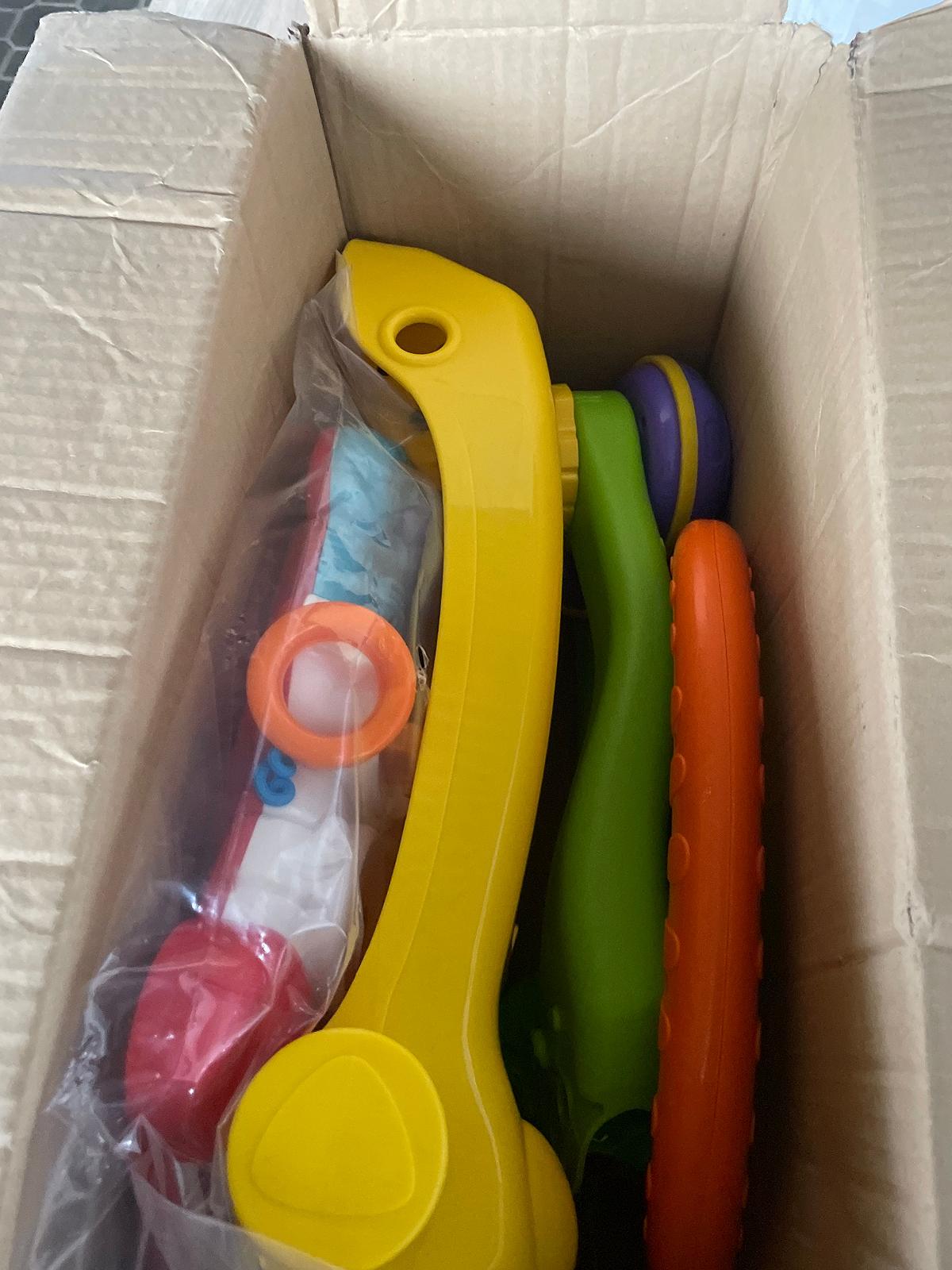 Интерактивные ходунки VTech Super Talking Walker 2 in 1 не хватает одного колеса и некоторых деталей., фото №1
