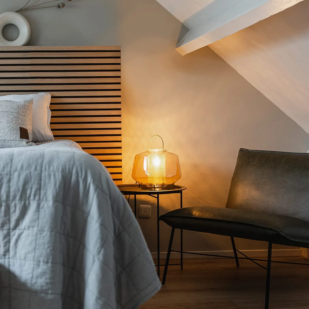 Настільна лампа Qazqa Kevin Art Deco латунь з бурштиновим склом 30 см E27 Золотий, фото №2