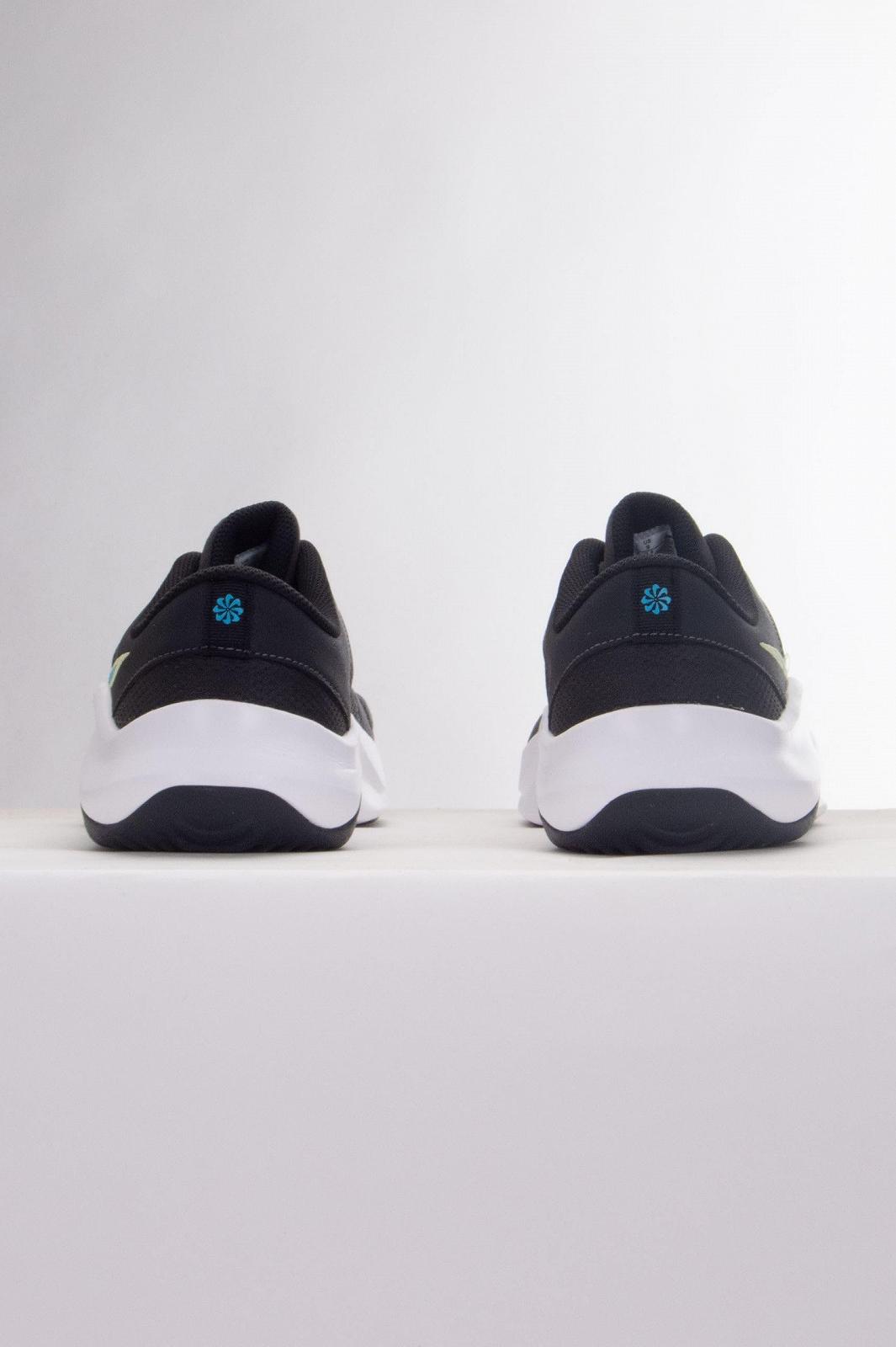 Кроссовки Nike Legend Essential 3 мужские, фото №6