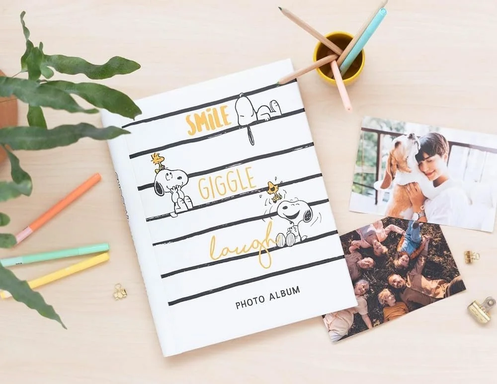 Фотоальбом Grupo Erik Snoopy для DIY скрапбукинга, белые страницы, малый, 24 x 32 см, 30 самоклеящихся страниц, фото №6 Фотоальбом Grupo Erik Snoopy для DIY скрапбукинга, белые страницы, малый, 24 x 32 см, 30 самоклеящихся страниц, фото №6