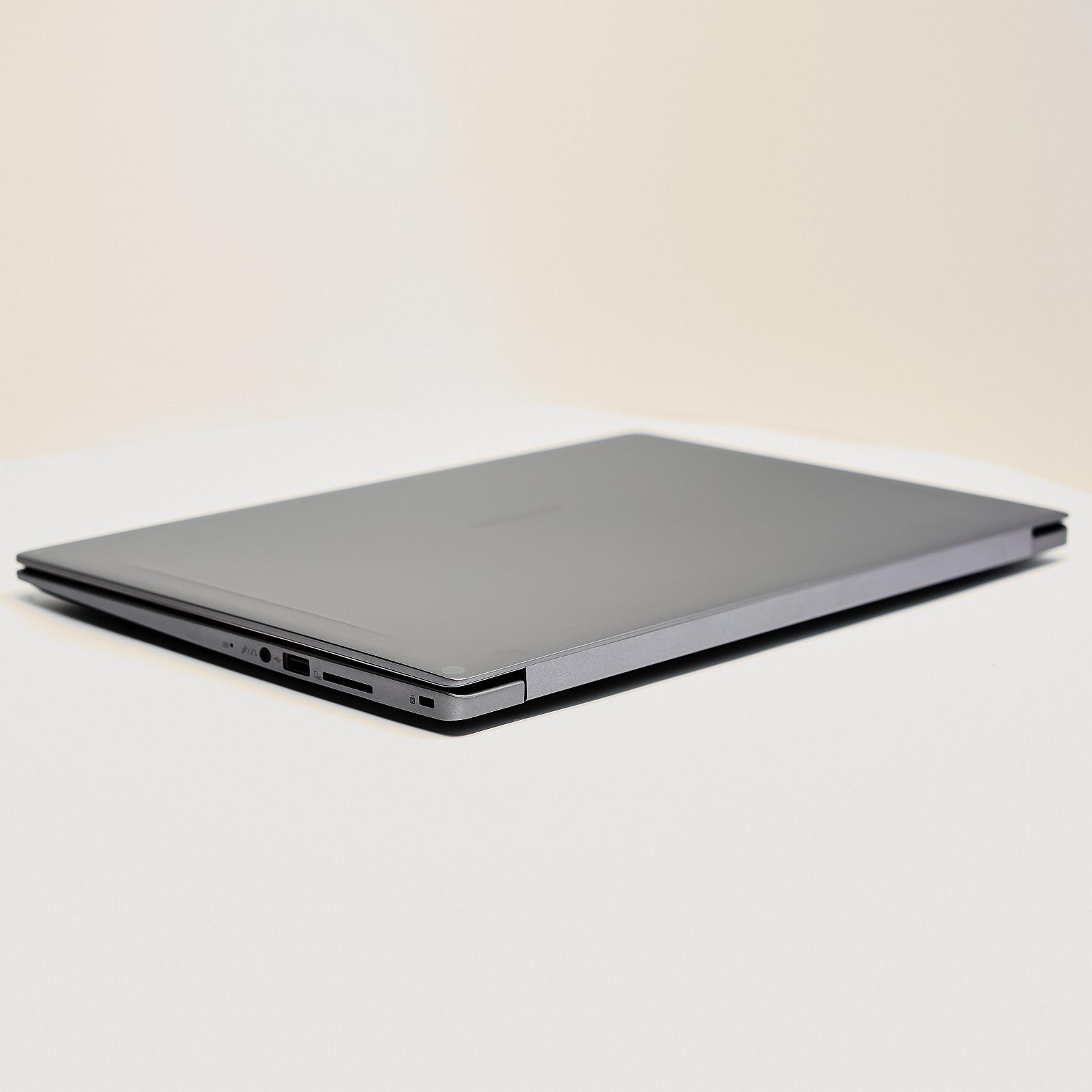 Ноутбук 15.6'' Medion (Lenovo Group) Akoya P6645 | IPS (1920x1080) FullHD | Intel Core i7-10510U | RAM 16 ГБ | SSD 256 ГБ |  Nvidia GeForce | Intel UHD Graphics |  Металевий корпус | Підсвітка клавіатури | Win11 (5090), фото №9