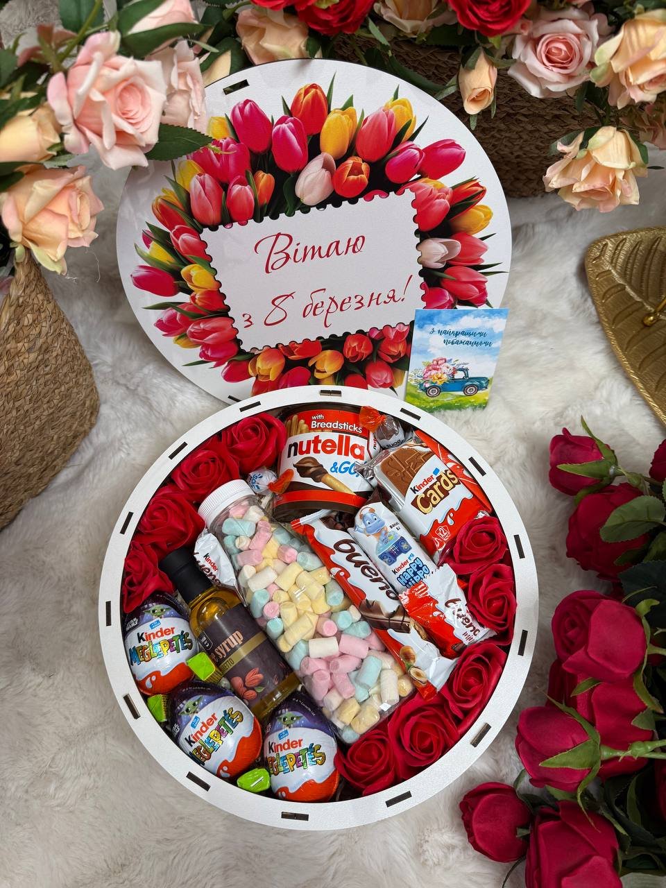 Бокс сладостей для девушки в деревянной коробочке к 8 марта, фото №2 Бокс сладостей для девушки в деревянной коробочке к 8 марта, фото №2