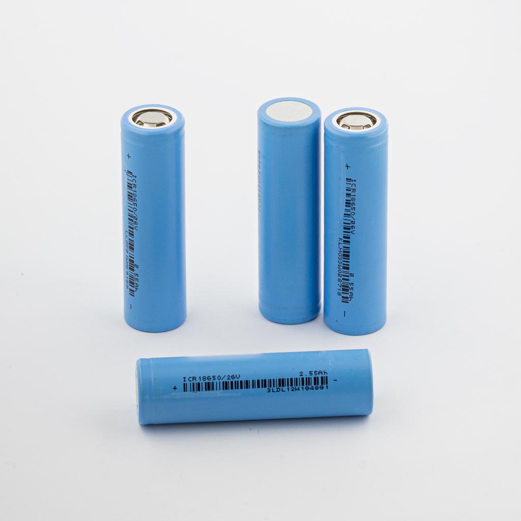 Аккумулятор Li-iON Eve ICR18650-26V, 2600 mAh, 3.7 V, ток разряда (max) - 30A, фото №1 Аккумулятор Li-iON Eve ICR18650-26V, 2600 mAh, 3.7 V, ток разряда (max) - 30A, фото №1