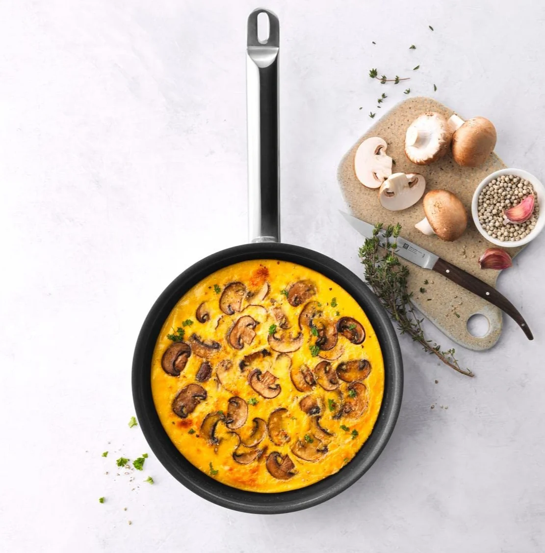 Набір сковорідок Zwilling TrueFlow / 24 та 28 см / з антипригарним покриттям / Сріблястий, фото №4 Набір сковорідок Zwilling TrueFlow / 24 та 28 см / з антипригарним покриттям / Сріблястий, фото №4