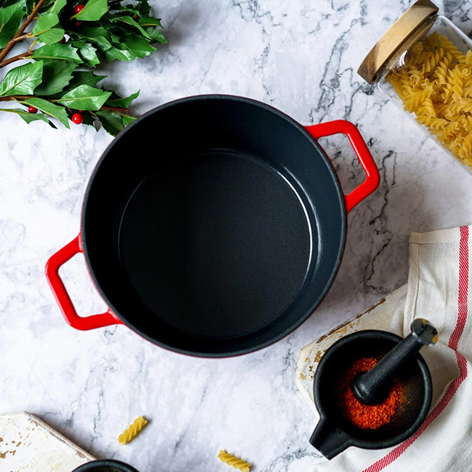 Каструля AIBAB емальована чавунна кругла для супу двовушна 22 см 3.7 л червона, фото №5 Каструля AIBAB емальована чавунна кругла для супу двовушна 22 см 3.7 л червона, фото №5