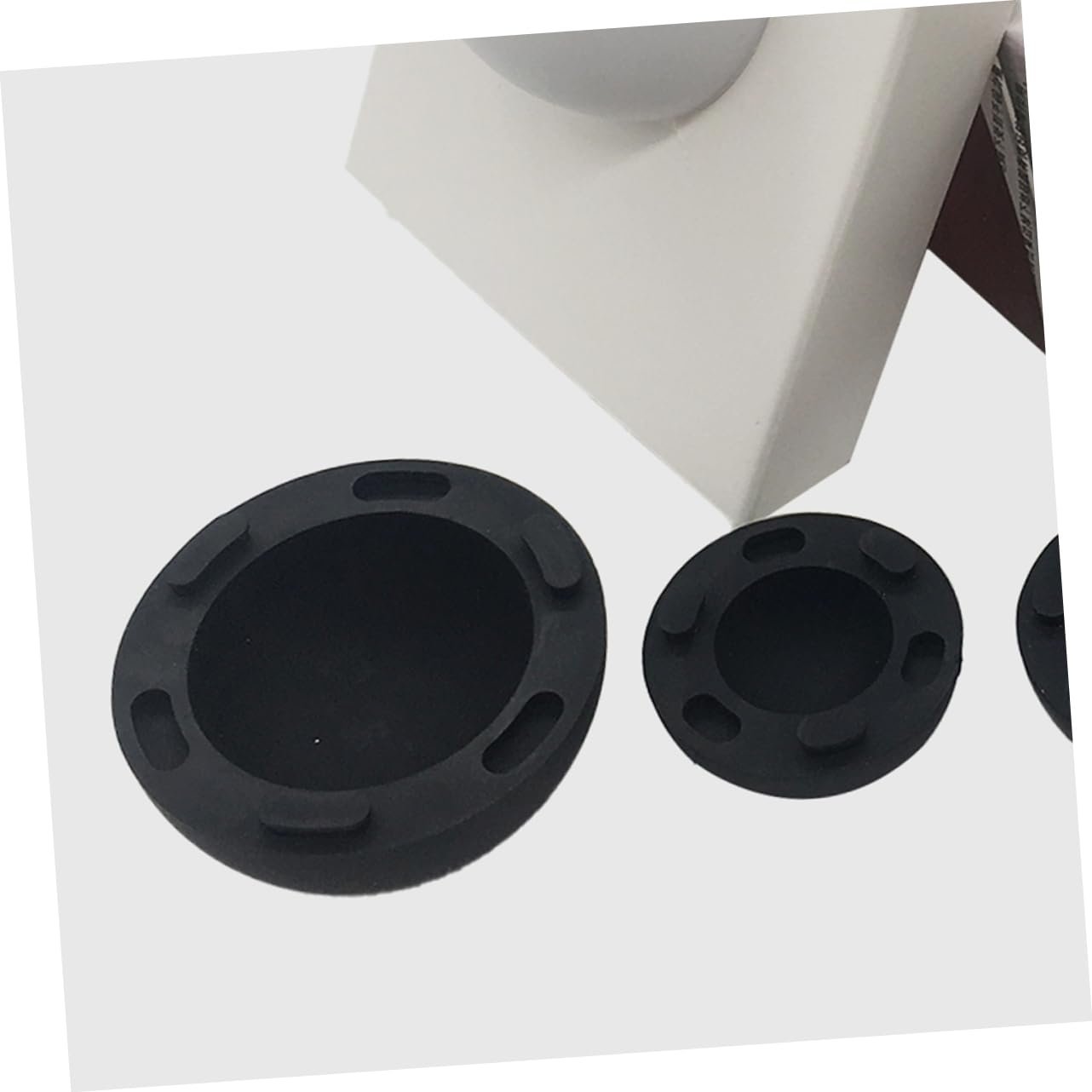 Подставка для ноутбука TEHAUX Силиконовая, 4 шт., фото №7 Подставка для ноутбука TEHAUX Силиконовая, 4 шт., фото №7