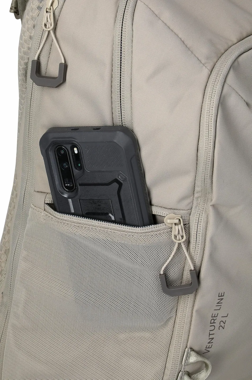 Рюкзак для ноутбука Travelite VENTURE LINE Durable Nylon Shoe Compartment Trolley Clip On Classic Песочный, фото №8 Рюкзак для ноутбука Travelite VENTURE LINE Durable Nylon Shoe Compartment Trolley Clip On Classic Песочный, фото №8