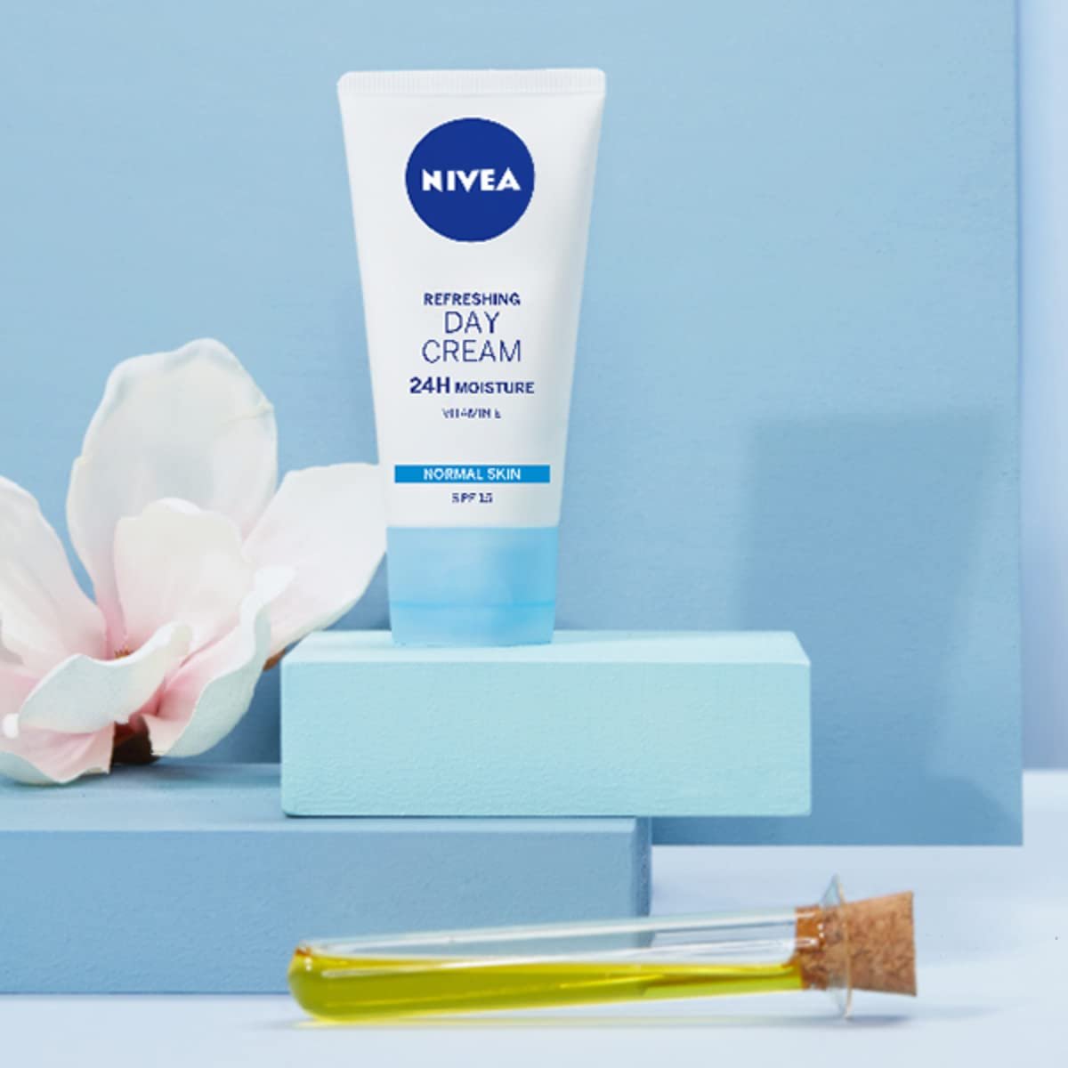 Легкий зволожуючий денний крем NIVEA Вітамін E SPF 15 50 мл, фото №8 Легкий зволожуючий денний крем NIVEA Вітамін E SPF 15 50 мл, фото №8