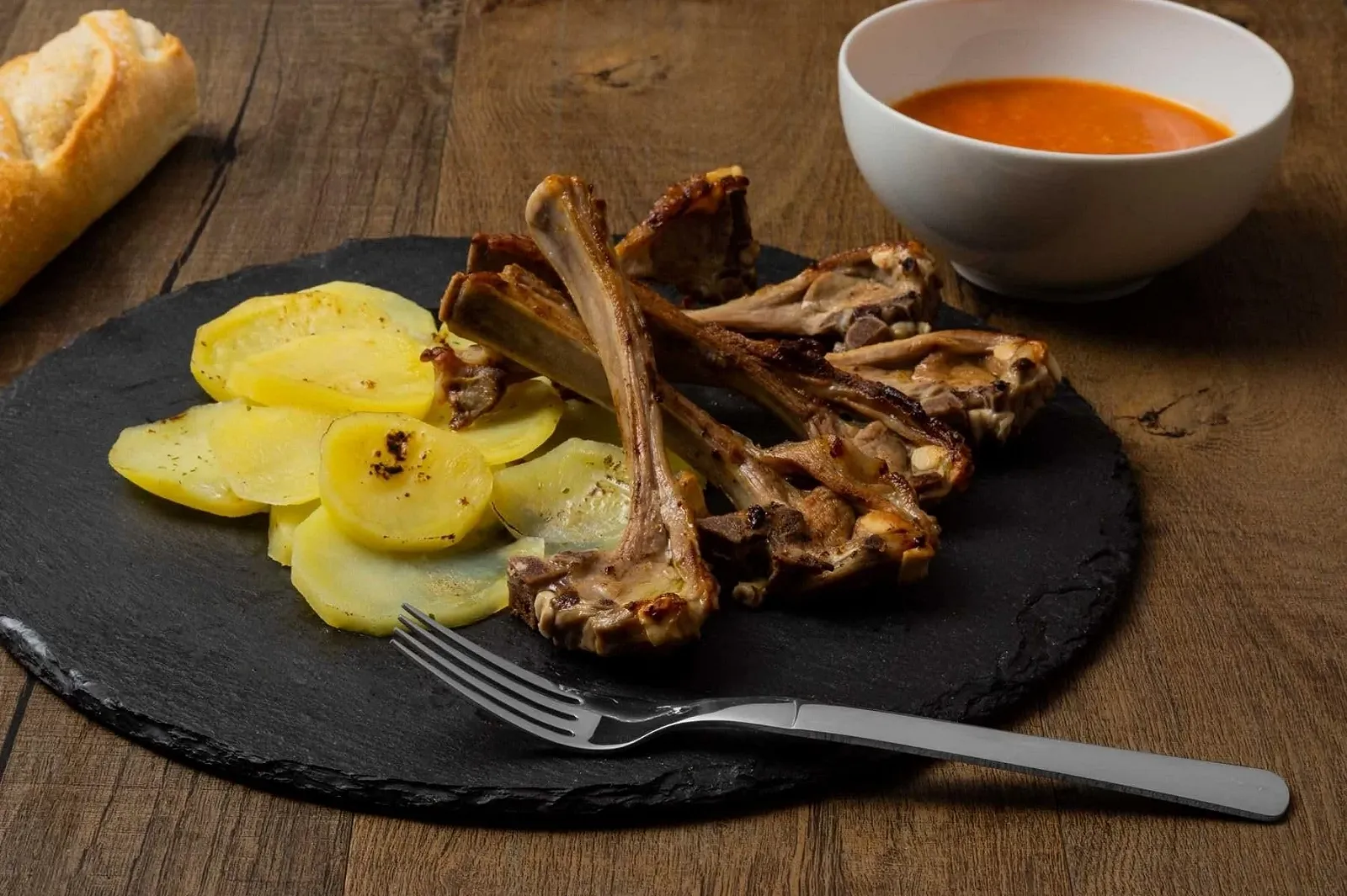 Нож для стейка Arcos Набор 12 шт (6 ножей + 6 вилок) Monoblock из цельного куска нержавеющей стали Серебряный, фото №8 Нож для стейка Arcos Набор 12 шт (6 ножей + 6 вилок) Monoblock из цельного куска нержавеющей стали Серебряный, фото №8