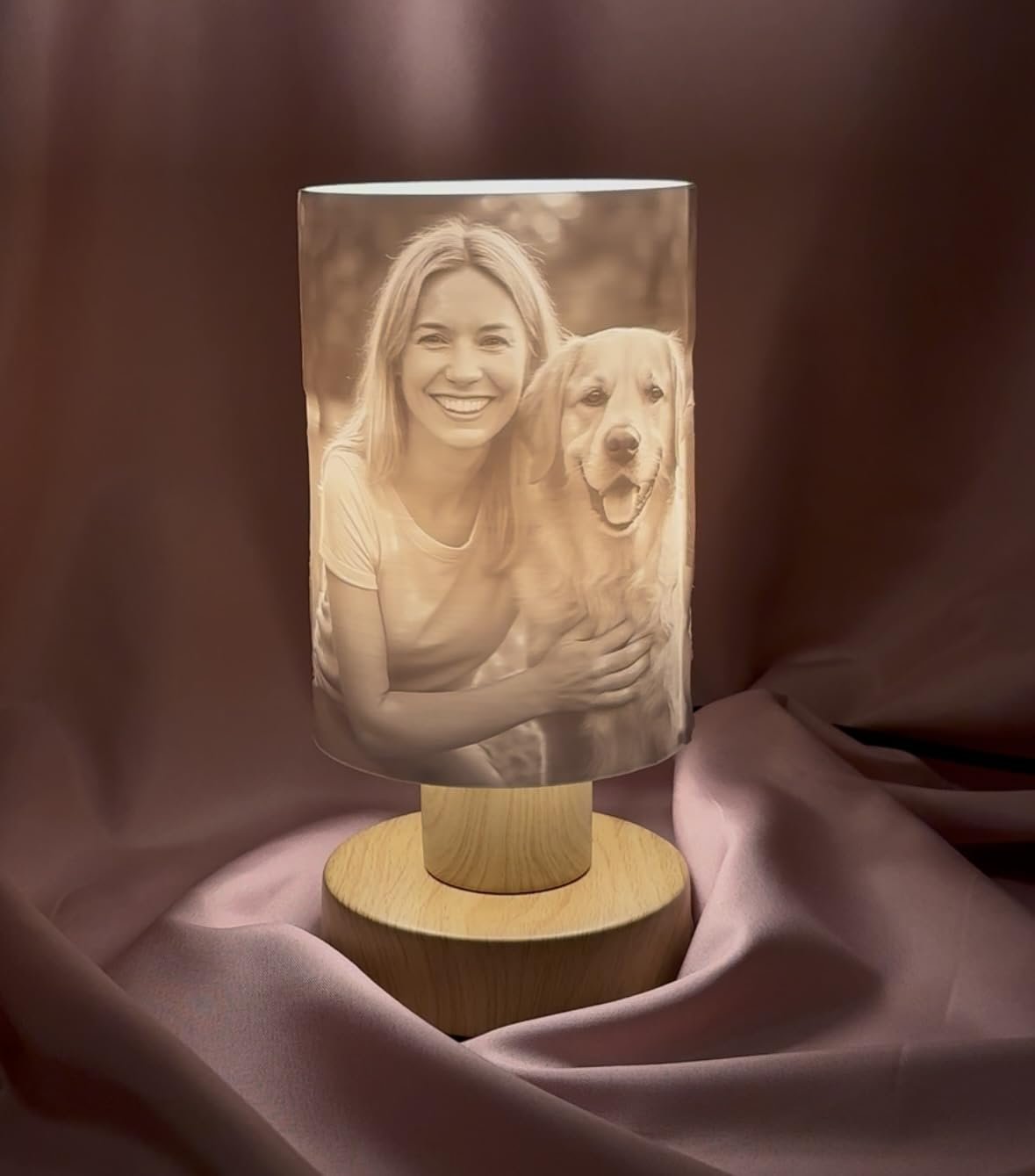 Настільна лампа LithoLoom Soft Loom персоналізована з 3D-плафоном LED на дерев'яній основі, фото №3