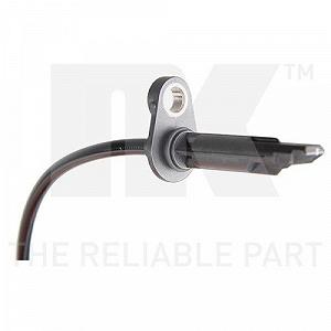 Датчик частоты вращения колеса NK 2933108 для MERCEDES-BENZ, передний мост слева synthetic.ua - Фото 1