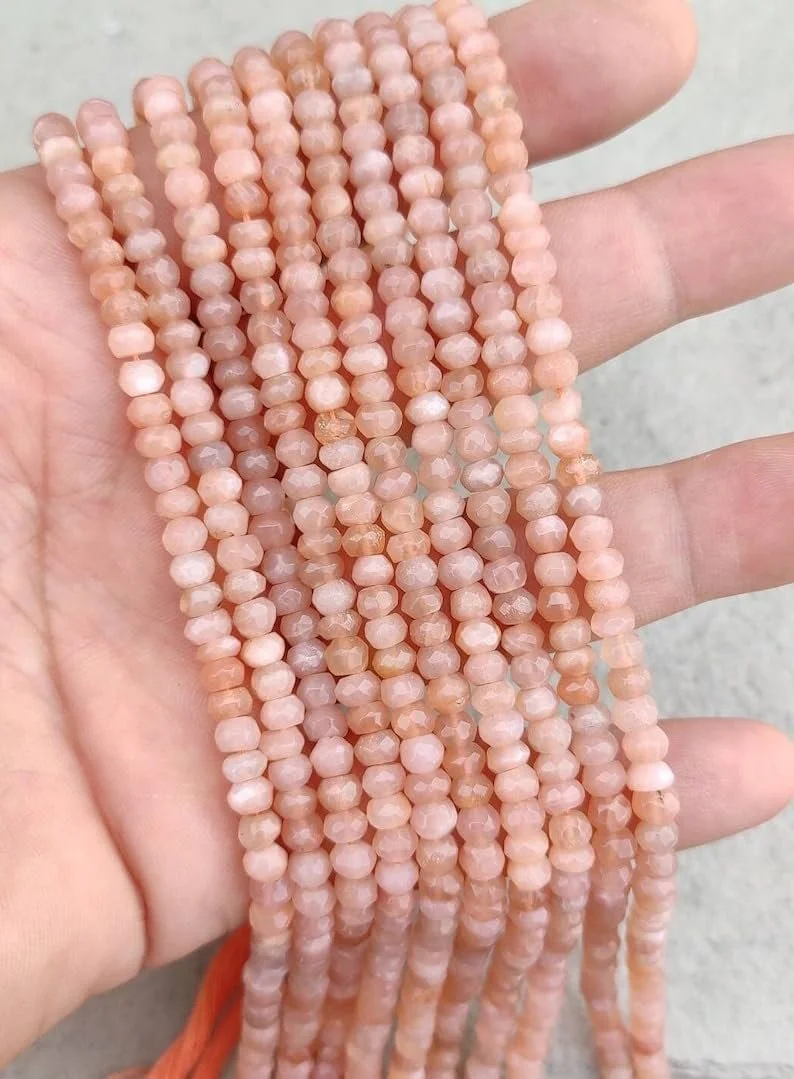 Бусины Лунный Камень Персиковый Круглые Граненые 3-3.5 мм, фото №3