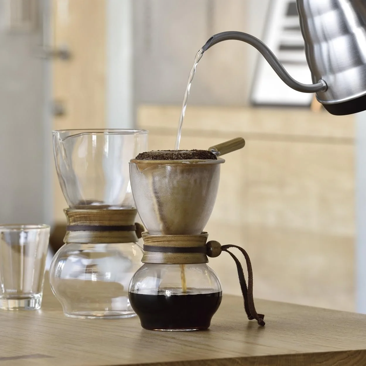 Кавник Hario Woodneck Скляний жаростійкий 480 мл Clear, фото №3 Кавник Hario Woodneck Скляний жаростійкий 480 мл Clear, фото №3