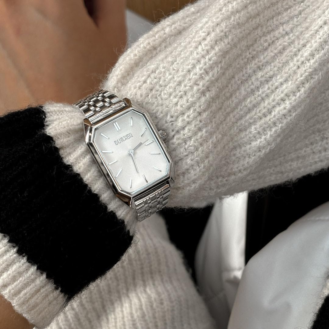 Женские часы Burker Ruby Jr. 33 mm, с циферблатом, кварцевые, водонепроницаемые до 30 метров, маленький плоский корпус. В комплекте ремешок, браслет., фото №4 Женские часы Burker Ruby Jr. 33 mm, с циферблатом, кварцевые, водонепроницаемые до 30 метров, маленький плоский корпус. В комплекте ремешок, браслет., фото №4