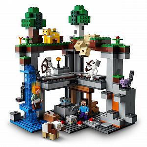 Конструктор Lego Minecraft 21169 Первое Приключение с Стивом, Алексом, 2 скелетами, окрашенным котом, му-блумом и рогатой овцой synthetic.ua - Фото 1