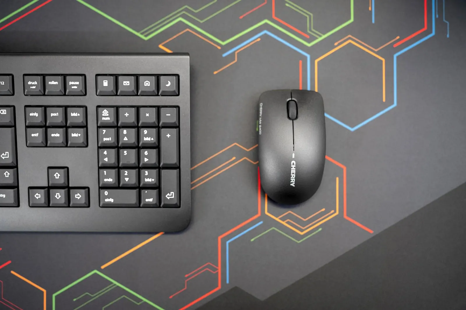 Мышь Беспроводная CHERRY MW 2400 Симметричный дизайн для правшей и левшей 2,4 GHz Радио Оптический датчик Черный, фото №3