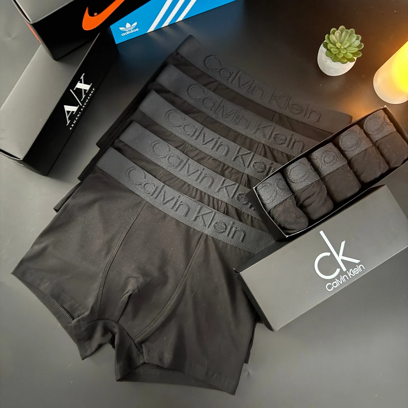 Мужские трусы Calvin Klein черные, фото №2 Мужские трусы Calvin Klein черные, фото №2