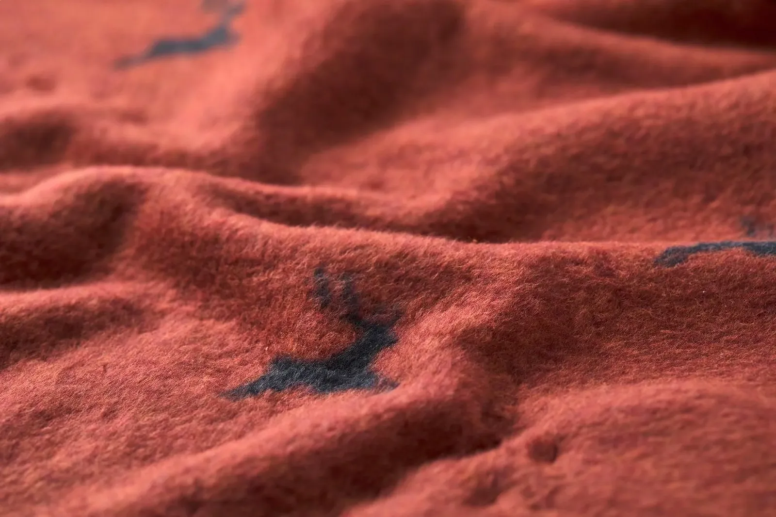 Плед David Fussenegger Stag Allover 150 x 200 см Червоний, фото №2