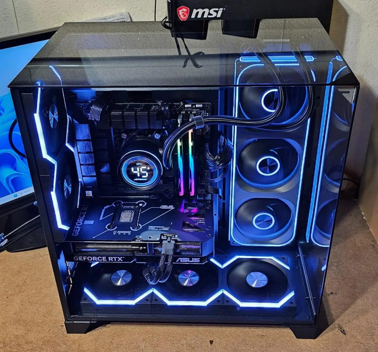 Комп'ютер AMD Ryzen 7 7700 5.3 GHZ, RTX 5070 12GB, 32GB DDR5, SSD M.2 1TB, фото №3 Комп'ютер AMD Ryzen 7 7700 5.3 GHZ, RTX 5070 12GB, 32GB DDR5, SSD M.2 1TB, фото №3