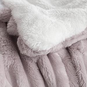 Плед Пухнастий Теплий Зимовий Ідеально підходить як Плед на диван і ліжко Taupe Geometry 200 x 230 см synthetic.ua - Фото 1