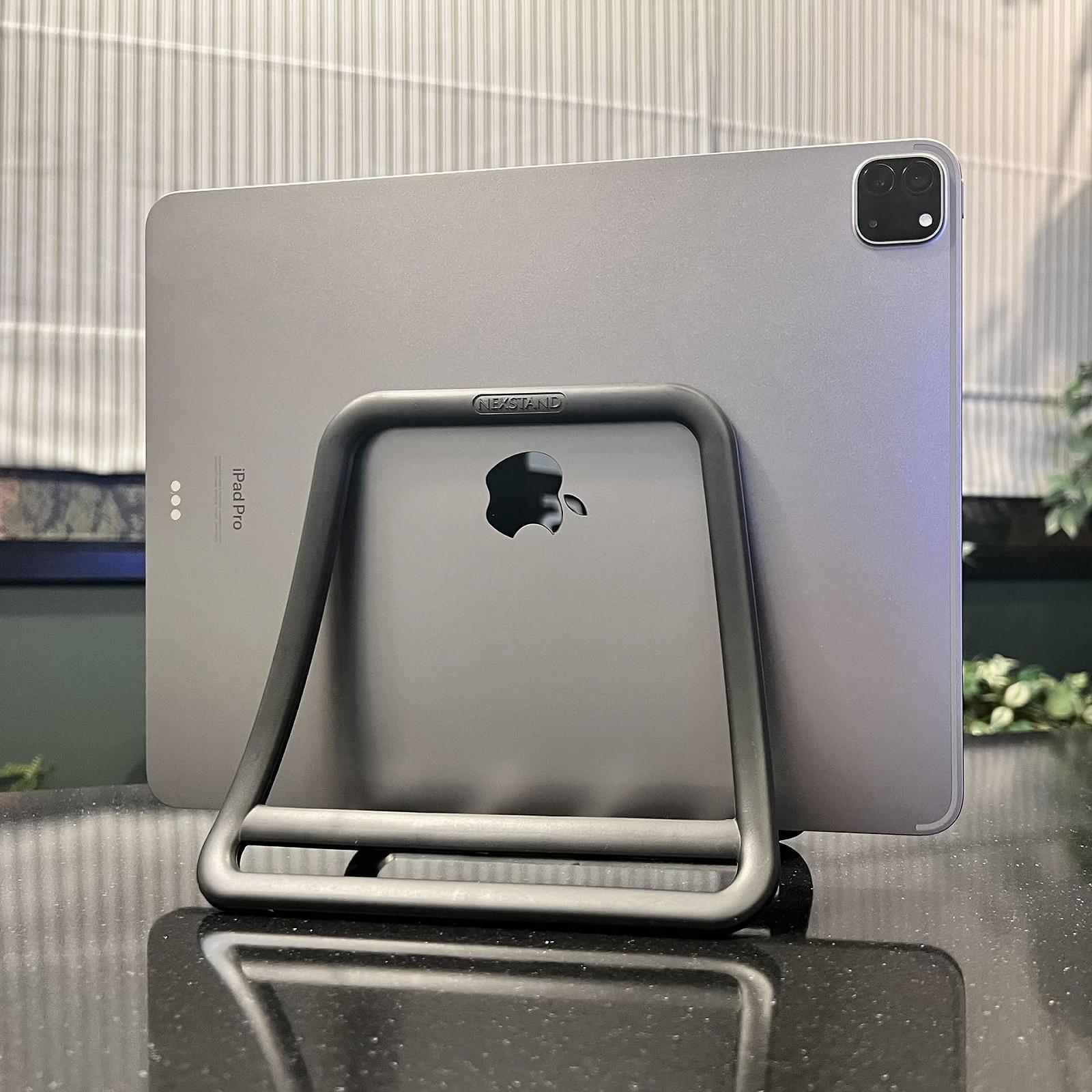 Подставка для ноутбука вертикальная NEXSTAND K11 - регулируемая, компактная, для настольного органайзера для ноутбуков, MacBook, планшетов и электронных книг - самозакрывающаяся, универсальная - черная, фото №3