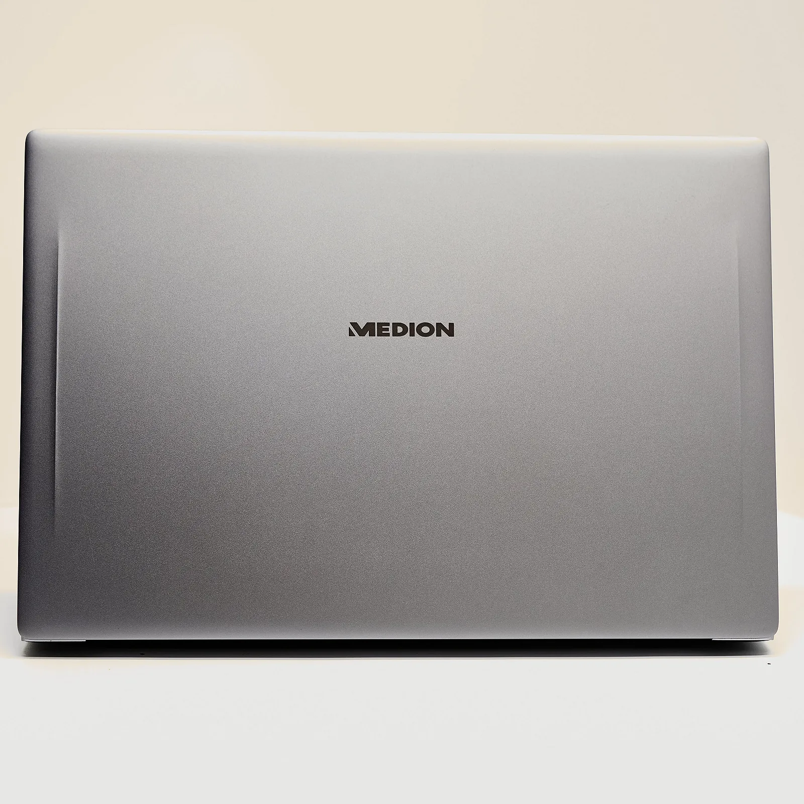 Ноутбук 15.6'' Medion (Lenovo Group) Akoya P15646 | Intel Core i5-8265U | IPS (1920x1080) FullHD | RAM 16 ГБ | SSD 256 ГБ | Nvidia GeForce MX250 | Intel UHD Graphics 620 | Металевий корпус | Ультрабук | Win11 (5054), фото №7 Ноутбук 15.6'' Medion (Lenovo Group) Akoya P15646 | Intel Core i5-8265U | IPS (1920x1080) FullHD | RAM 16 ГБ | SSD 256 ГБ | Nvidia GeForce MX250 | Intel UHD Graphics 620 | Металевий корпус | Ультрабук | Win11 (5054), фото №7