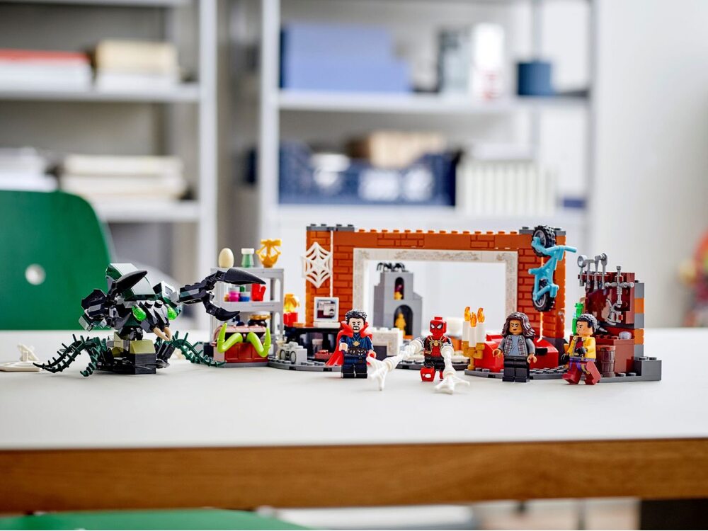 Детский конструктор LEGO Человек-паук в волшебной мастерской 76185, фото №3