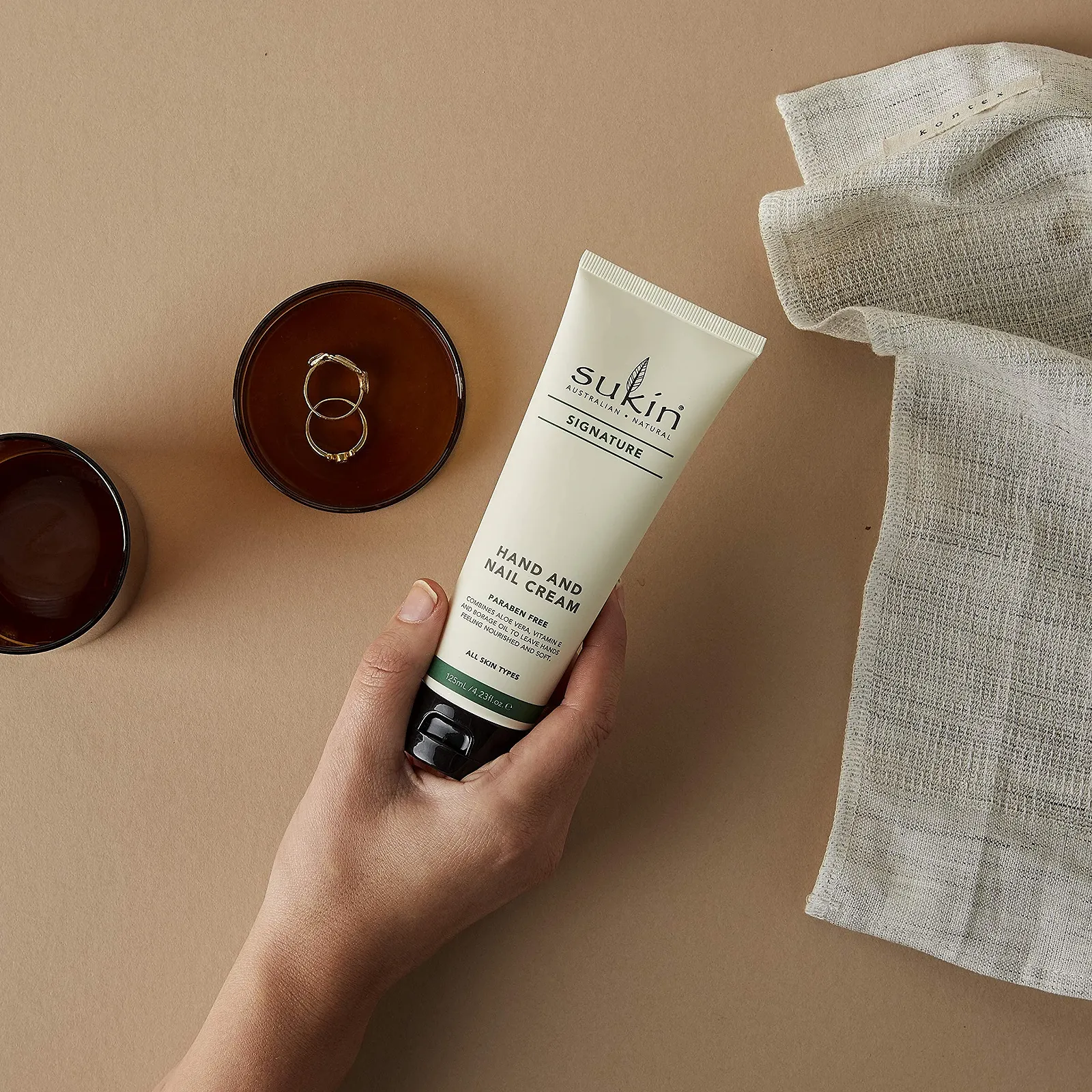 Крем для рук та нігтів Sukin Signature в тюбику, фото №2