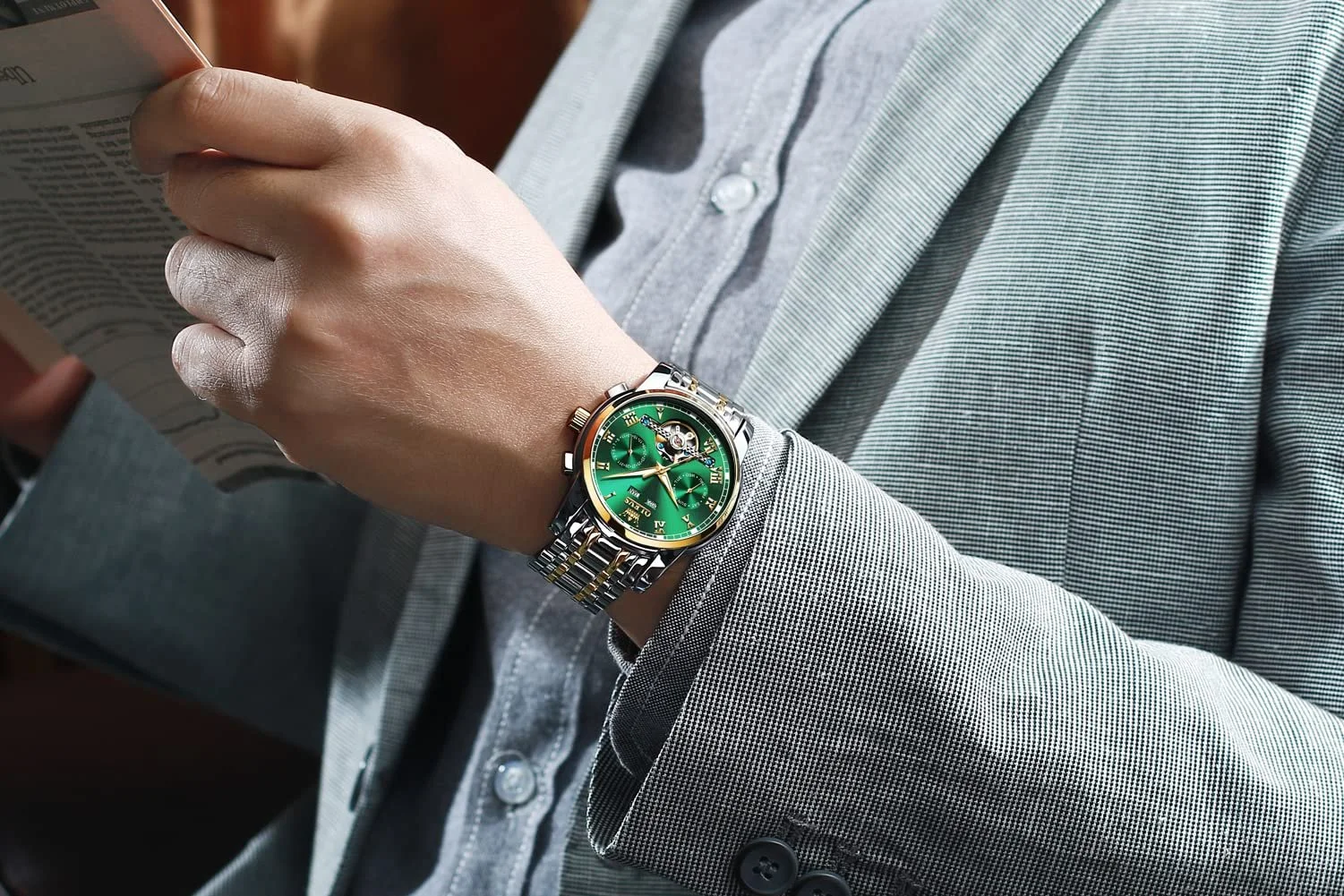 Чоловічий Годинник OLEVS Автоматичний Золотий Чорний Механічний з Турбійоном Календар Водонепроникний, фото №6 Чоловічий Годинник OLEVS Автоматичний Золотий Чорний Механічний з Турбійоном Календар Водонепроникний, фото №6